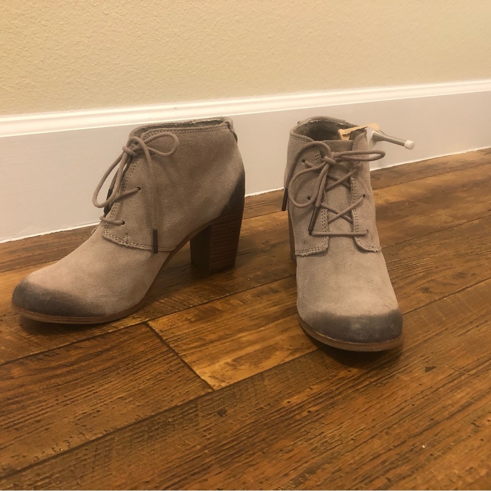 Tom’s Booties